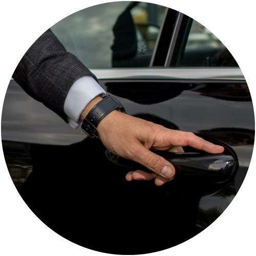 バンコク空港からの送迎が付いてくる